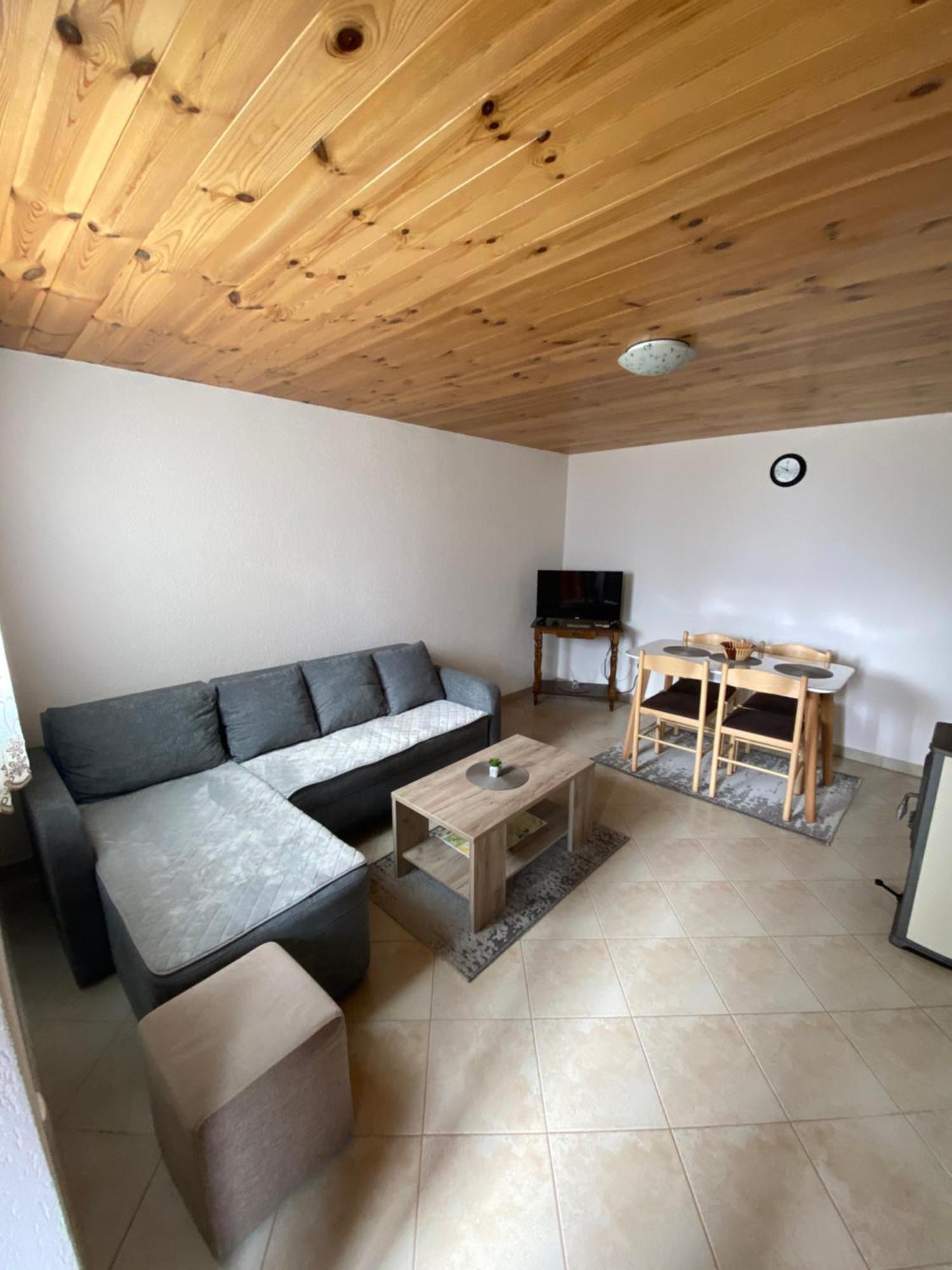 Holiday Home Apartman Aco 자블야크 외부 사진