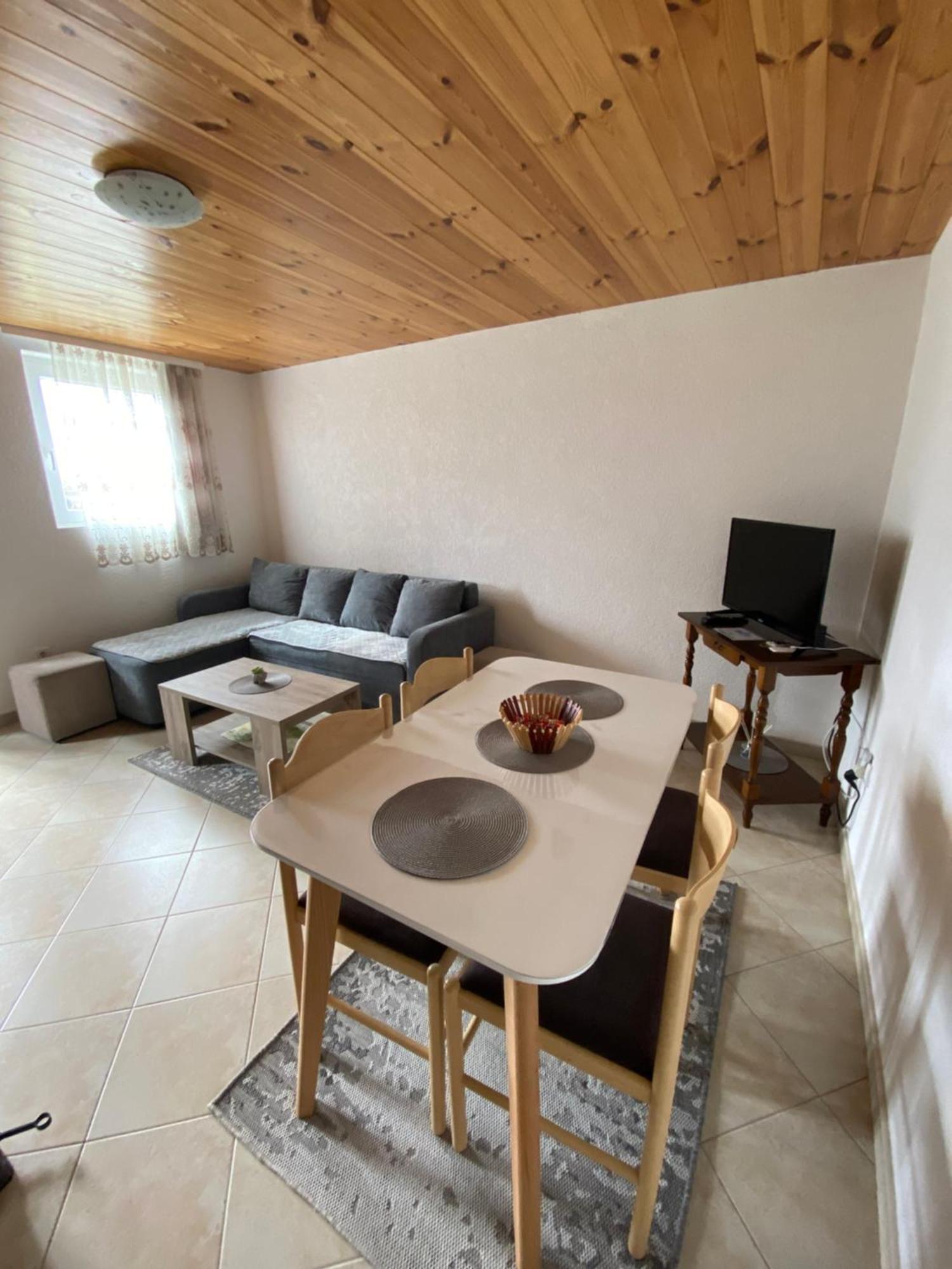 Holiday Home Apartman Aco 자블야크 외부 사진